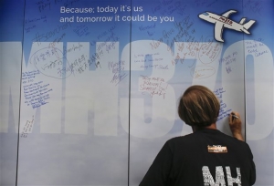 Μαλαισία: Αμοιβή σε όποιον εντοπίσει το MH370