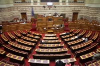 Δημοσκόπηση: Στην τελική ευθεία με όλα τα ενδεχόμενα ανοιχτά