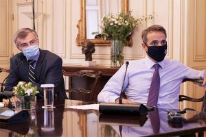 Καθολικό lockdown για τρεις εβδομάδες ανακοίνωσε ο πρωθυπουργός