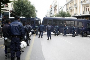 ΝΔ - ΣΥΡΙΖΑ μαλώνουν και για τον ρόλο της Αστυνομίας