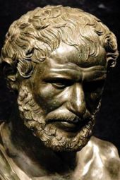 Ο πεσσεύων χρόνος…