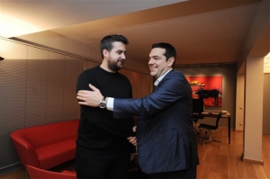 Απάντηση-μνημείο του γραμματέα νεολαίας ΣΥΡΙΖΑ για τους διορισμούς των συγγενών του