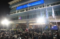 Η μάχη των δελφίνων για το ιερό της Ν.Δ.