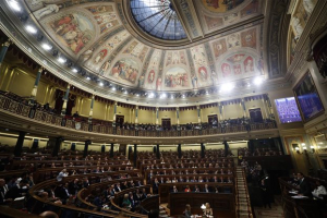 Στην ισπανική Βουλή η πρόταση μομφής κατά του Ραχόι