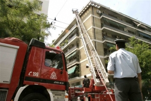 Φωτιά σε σπίτι στου Ζωγράφου όπου διέμεναν ηλικιωμένοι
