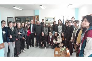 Η Περιβαλλοντική Ομάδα του 2ου Λυκείου Κιλκίς στο δήμαρχο Δ. Κυριακίδη