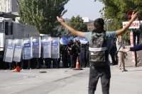 Δακρυγόνα κατά φιλοκούρδων διαδηλωτών στην Άγκυρα