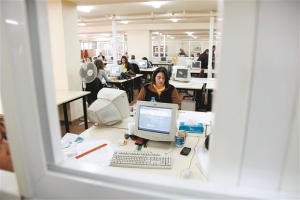 Μπαράζ προσλήψεων στο Δημόσιο το 2016-Ανοίγουν 45.737 θέσεις εργασίας
