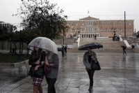 Επιδεινώνεται ο καιρός από τα ξημερώματα της Δευτέρας
