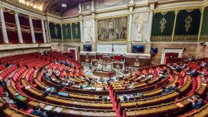 Γαλλία: Πράσινο φως των βουλευτών στο ν/σ για την «καθολική ασφάλεια»