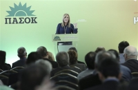 Γεννηματά: Κυβέρνηση εθνικής συνεννόησης για έξοδο από την κρίση