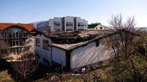 Συνελήφθη ο δήμαρχος Κότσανι εν μέσω θλίψης και διαμαρτυριών