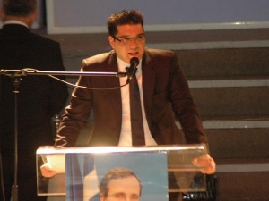 Τσουνάμι αντιδράσεων κατά Βεντούρη