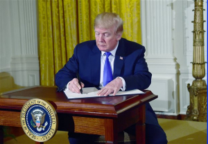 Τραμπ: Ξεχάστε τη συμφωνία για το πρόγραμμα DACA