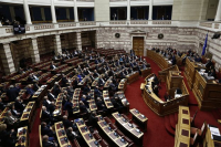Νέες απειλητικές προειδοποιήσεις προς βουλευτές για «ξεπούλημα της εθνικής κυριαρχίας»