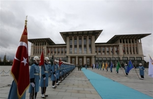 Τουρκία: Νέες εκπλήξεις από το «λευκό ανάκτορο» του Ερντογάν