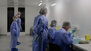 Covid-19: Κατά 12.690 αυξήθηκαν τα κρούσματα στη Γερμανία