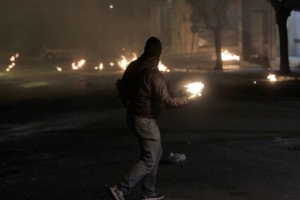 Καταδρομική επίθεση με μολότοφ στο ΑΤ Παγκρατίου