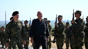 Δένδιας: Στόχος μας η εκπαίδευση των καλύτερων στις Στρατιωτικές Σχολές της χώρας