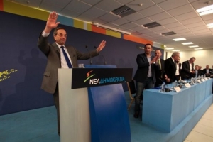 Ο Σαμαράς διεμβολίζει τους δελφίνους