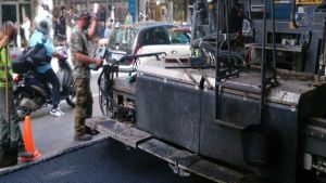 Θεσσαλονίκη: Αύριο οι εργασίες ασφαλτόστρωσης στην Αγίων Πάντων – Ποιοι δρόμοι θα κλείσουν