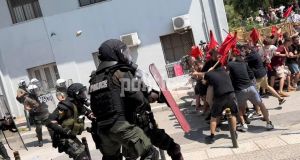 Θεσσαλονίκη: Επεισόδια ΤΩΡΑ με χρήση χημικών και κρότου λάμψης στο ΑΠΘ (pics &amp; vids)