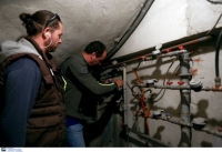 Εργαζόμενοι στην ΕΥΑΘ έκοψαν το νερό στα γραφεία του ΣΥΡΙΖΑ στη Θεσσαλονίκη