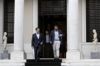 Συνεδρίαση της ΚΟ του ΣΥΡΙΖΑ-Τσίπρας: «Ή συνεχίζουμε όλοι μαζί ή θα φύγουμε όλοι μαζί» - Διχασμός: Κατάθεση κειμένου διαφοροποίησης από την Αριστερή Πλατφόρμα