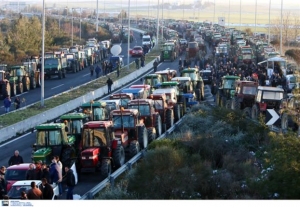 Ενισχύουν τα μπλόκα οι αγρότες μετά την αδιέξοδη συνάντηση με Κατρούγκαλο - Κοινή συνέντευξη με Γεροβασίλη-Αποστόλου