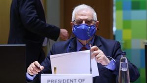 Ζ. Μπορέλ: “Η Ρωσία γίνεται όλο και περισσότερο μια απολυταρχική χώρα”