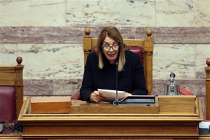 Βουλή: Η Χριστοδουλοπούλου, ο Αθανασίου και ο …διάβολος