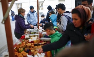 Spiegel: Το plan B της Μέρκελ για τους πρόσφυγες απειλεί την Συνθήκη του Σένγκεν