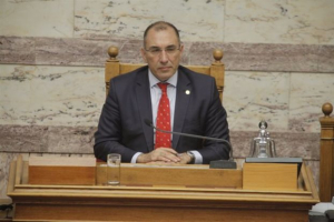 O Καμμένος απαντά στην Αυλωνίτου και τον Κουίκ