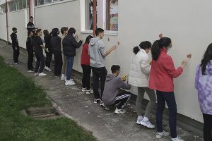 Ζωγραφίζοντας στους τοίχους του 2ου Πειραματικού Λυκείου Κιλκίς