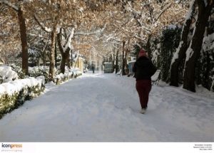 Χιονισμένα Χριστούγεννα με τσουχτερό κρύο