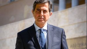 Θλίψη για τον θάνατο του Χάιντς Κούνιο από τον ΥΜΑΘ Κώστα Γκιουλέκα