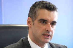 Να τα ακούει ο Σπίγκος