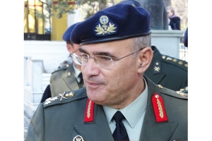 Ο Ταξίαρχος Πάρις Καπραβέλος Διοικητής της 71ης Ταξιαρχίας