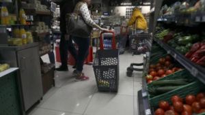 Κορωνοϊός: Τι αλλάζει στα σούπερ μάρκετ: Ένα άτομο ανά 10 τ.μ.- Αναλυτικά όλα τα μέτρα