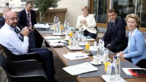 Βάσιμες προσδοκίες για συμφωνία στη Σύνοδο Κορυφής τις επόμενες ώρες