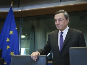 Ενώπιον της Μπούντεσταγκ ο πρόεδρος της ΕΚΤ Μάριο Ντράγκι