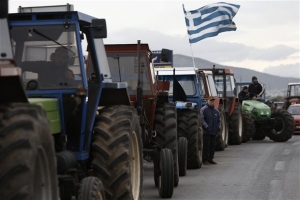 Η απόβαση των αγροτών στην Αθήνα - Επεισόδια στο υπουργείο Αγροτικής Ανάπτυξης (συνεχής ενημέρωση)