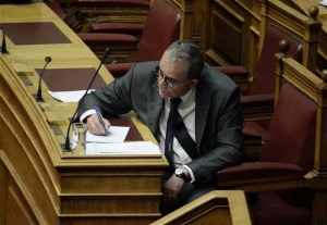 Στο νοσοκομείο ο υπουργός Μεταναστευτικής Πολιτικής Γ.Μουζάλας