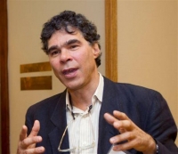 Το χρέος, τα distress funds και ο ελληνο-αμερικανός σύμβουλος