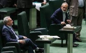 Ιράν: Καθαιρέθηκε ο υπουργός Βιομηχανίας