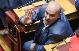 Μιχελογιαννάκης: Θα πέσει η κυβέρνηση αν φέρει το Ασφαλιστικό