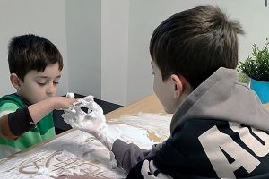 Διεπιστημονικό Κέντρο Kinesis: Τα οφέλη του αισθητηριακού παιχνιδιού