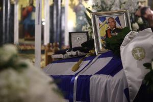 Θεσσαλονίκη: Τελευταίο αντίο στον πρώην αρχηγό ΓΕΕΘΑ Μιχαήλ Κωσταράκο – «Αρχηγέ καλό ταξίδι»(ΦΩΤΟ)