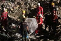 Ιταλία: Τρίτος νεκρός από την κατάρρευση κτιρίου στη Νάπολη