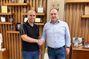 Ο Στεφανίδης Χρυσοβαλάντης Πέτρος υποψήφιος με το ΚΙΛΚΙΣ ΜΠΡΟΣΤΑ και τον Δημήτρη Κυριακίδη